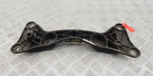 Кронштейн КПП BMW 1-series (E87) 22 31 6 778 033 Кронштейн КПП BMW 1-series (E87) 22 31 6 778 033