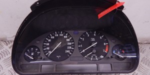 Щиток приборов (приборная панель) BMW 5-series (E39) 62 11 8 370 082