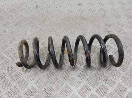 Пружина передняя BMW X5-series (E70) 31 33 6 778 114 Пружина передняя BMW X5-series (E70) 31 33 6 778 114