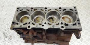 Блок цилиндров BMW 3-series (E46) 1743993