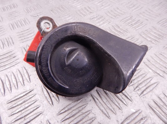 Сигнал (клаксон) BMW 5-series (E39) 61 33 8 381 271 Сигнал (клаксон) BMW 5-series (E39) 61 33 8 381 271