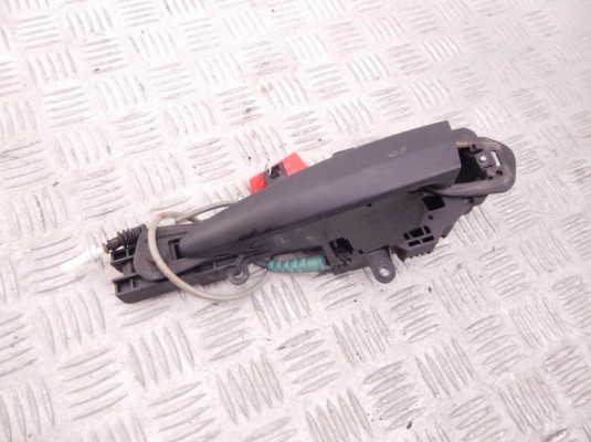Ручка наружная передняя правая BMW 1-series (E87) 51 21 7 200 935