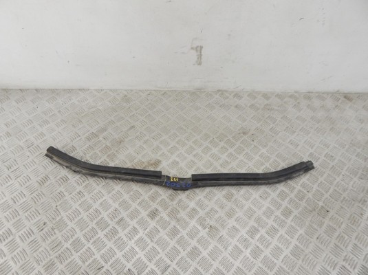 Кронштейн крепления бампера переднего BMW 5-series (E60/61) 51 11 7 063 835