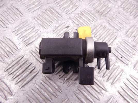 Преобразователь давления (соленоид наддува/EGR) BMW 5-series (E39) 11 74 2 247 906