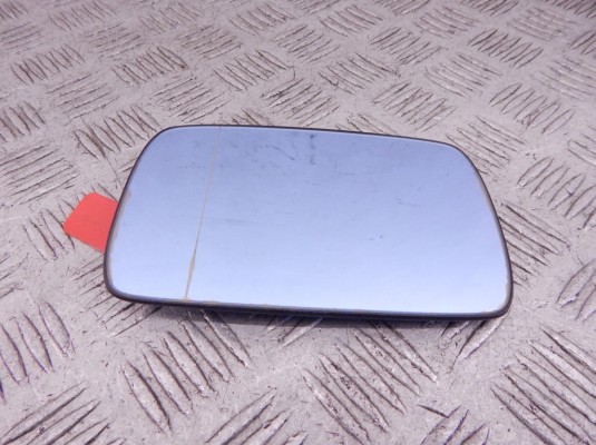 Стекло зеркала наружного левого BMW 5-series (E39) 51 16 8 250 438