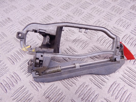 Скелет ручки наружной передней левой BMW X5-series (E53) 51 21 8 243 615
