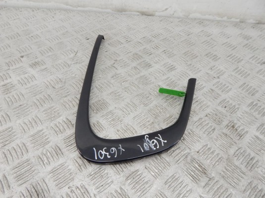 Молдинг стекла двери задней правой наружный BMW X6-series (E71) Молдинг стекла двери задней правой наружный BMW X6-series (E71)