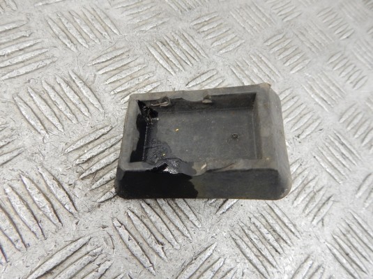 Опора под домкрат (поддомкратная подушка) BMW 5-series (E39) 51 71 8 204 244