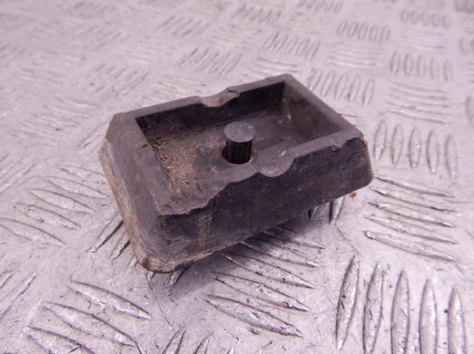 Опора под домкрат (поддомкратная подушка) BMW X5-series (E53) 51 71 7 001 650