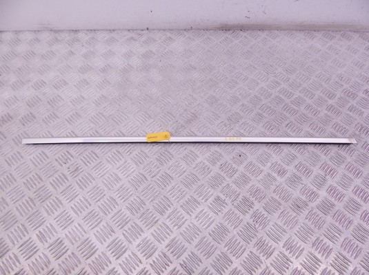 Молдинг двери передней правой BMW 7-series (E65/66) 51 21 7 010 542