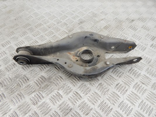 Рычаг задний правый BMW 3-series (F30/31) 33 32 6 867 540 Рычаг задний правый BMW 3-series (F30/31) 33 32 6 867 540