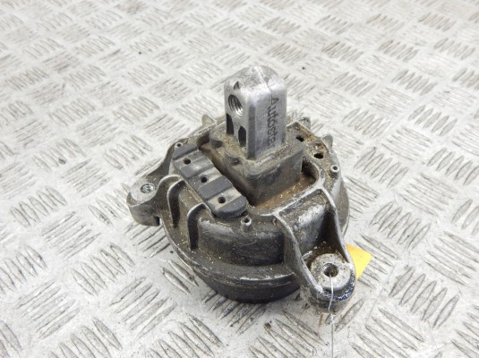 Подушка крепления двигателя BMW 7-series (F01/02)