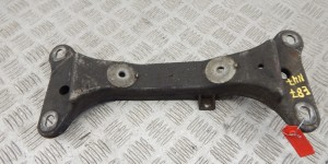 Кронштейн КПП BMW 1-series (E87) 22 31 6 760 300 Кронштейн КПП BMW 1-series (E87) 22 31 6 760 300