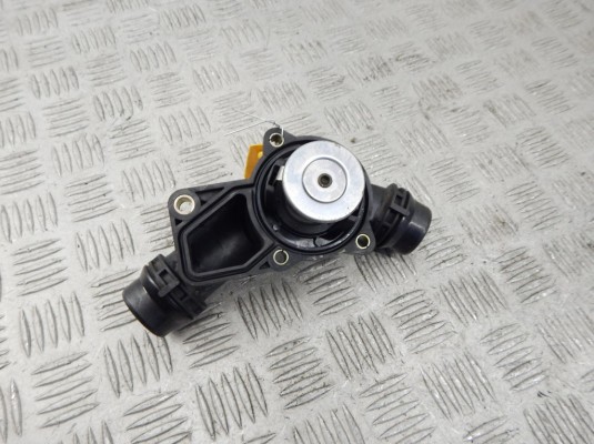 Корпус термостата BMW 3-series (E46)