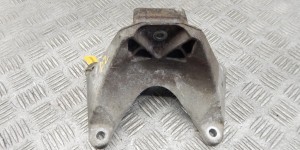 Кронштейн КПП BMW 5-series (E60/61) 22 31 6 761 107