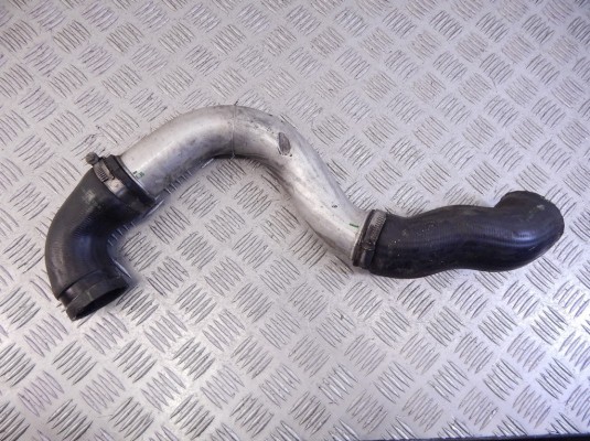 Патрубок интеркулера BMW 5-series (E39) 11 61 7 786 530
