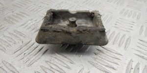 Опора под домкрат (поддомкратная подушка) BMW 5-series (E39) 51 71 7 001 650