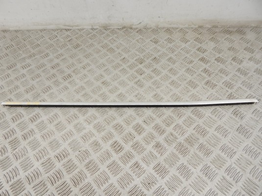 Молдинг стекла двери передней правой наружный BMW 7-series (E65/66)