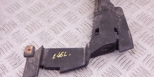 Крепление фары левой BMW 3-series (E46) 63 12 8 380 187