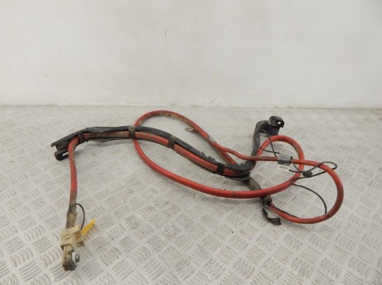 Плюсовой провод аккумулятора BMW 5-series (E60/61) 61 12 6 927 705