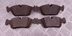 Тормозные колодки передние BMW 3-series (E46) 34 11 6 761 244