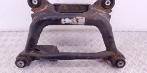 Балка подвески задняя BMW 3-series (E46) 33 31 6 757 435