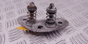 Замок капота BMW 5-series (E39) 51 23 8 176 594 Замок капота BMW 5-series (E39) 51 23 8 176 594