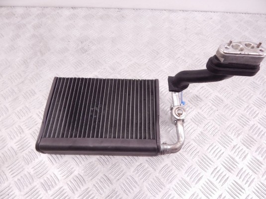 Испаритель кондиционера BMW X5-series (E53) 64 11 8 385 560