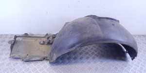Защита арок передняя правая (подкрылок) BMW 3-series (E46) 51 71 7 036 496