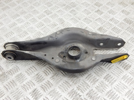 Рычаг задний левый BMW 3-series (F30/31) 33 32 6 867 540