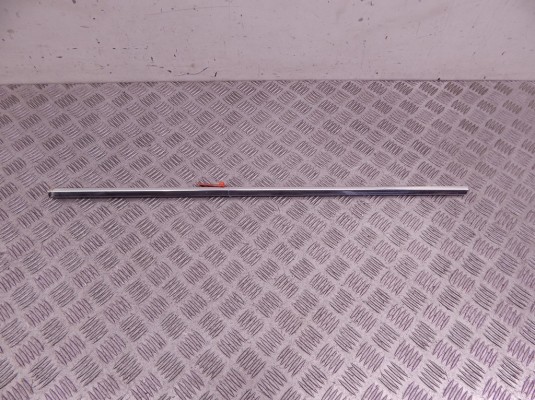 Молдинг стекла двери передней левой наружный BMW 5-series (E60/61) 51 21 7 057 435