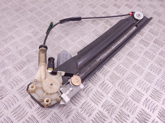 Стеклоподъемник электрический задний правый BMW 5-series (E39) 51 35 8 252 430 Стеклоподъемник электрический задний правый BMW 5-series (E39) 51 35 8 252 430