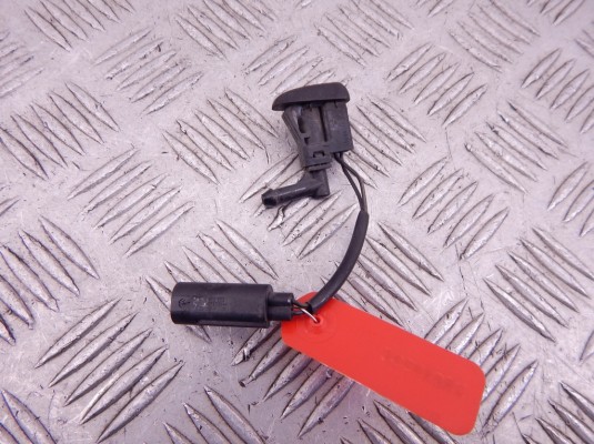 Форсунка омывателя BMW 3-series (E46) 61 66 7 056 731