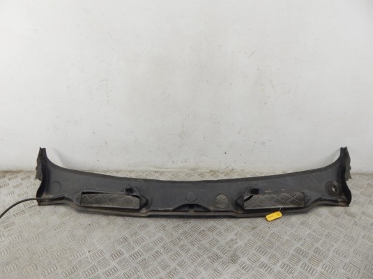 Дождевик BMW 3-series (E90/91/92) 51 71 7 061 964 Дождевик BMW 3-series (E90/91/92) 51 71 7 061 964