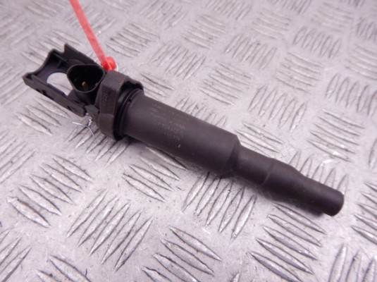 Катушка зажигания BMW X3-series (E83) 12 13 8 647 689