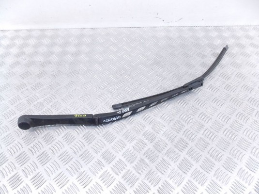 Щеткодержатель (поводок стеклоочистителя, дворник) BMW 5-series (E60/61) 61 61 7 035 099