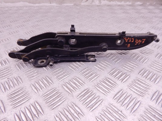 Петля крышки багажника BMW 3-series (E46) 41 62 8 220 073