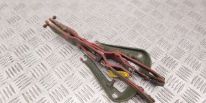 Петля крышки багажника BMW 5-series (E39) 41 51 8 159 397