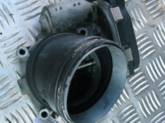 Заслонка дроссельная BMW X3-series (E83) 13 54 7 556 118