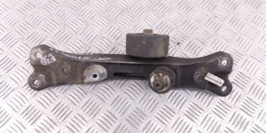 Кронштейн КПП BMW 5-series (E39) 22 31 1 092 476