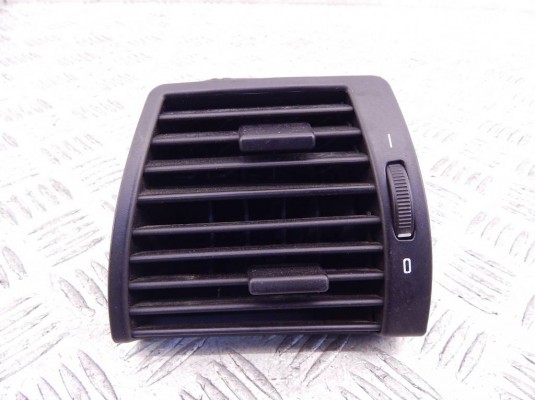 Дефлектор обдува салона BMW X5-series (E53) 64 22 8 402 215