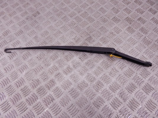 Щеткодержатель (поводок стеклоочистителя, дворник) BMW 3-series (E46) 61 61 7 007 128