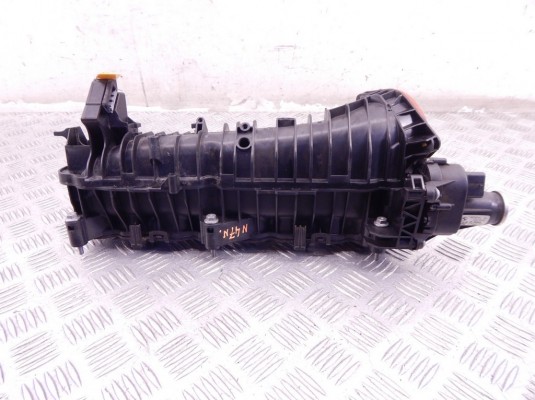 Коллектор впускной BMW 3-series (F30/31) 11 61 7 807 991 Коллектор впускной BMW 3-series (F30/31) 11 61 7 807 991