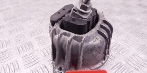 Подушка крепления двигателя BMW 1-series (E87) 22 11 6 768 800 Подушка крепления двигателя BMW 1-series (E87) 22 11 6 768 800
