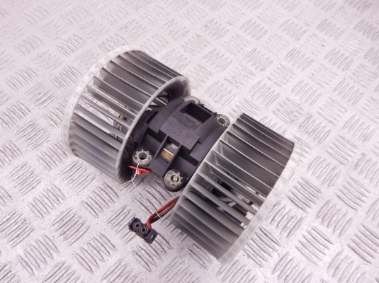 Моторчик печки BMW 3-series (E46) 64 11 9 204 154