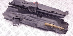 Кассета радиаторов BMW 3-series (E90/91/92) 17 10 7 524 914 Кассета радиаторов BMW 3-series (E90/91/92) 17 10 7 524 914