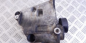 Кронштейн компрессора кондиционера BMW 5-series (E60/61) 64 55 7 512 556
