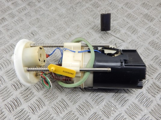 Насос топливный BMW X5-series (E70) Насос топливный BMW X5-series (E70)