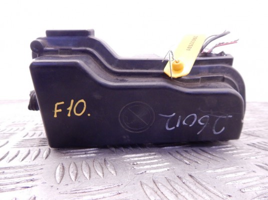 Блок предохранителей BMW 5-series (F10/11) 12 90 7 638 588 Блок предохранителей BMW 5-series (F10/11) 12 90 7 638 588