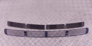 Решетка капота BMW 7-series (E38) 51 13 8 172 059